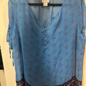 Liz Claiborne Sky Blue Floral Blouse